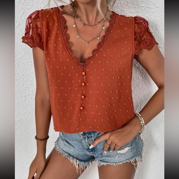 Last few rust Swiss dot blouse - Picture 5 of 5